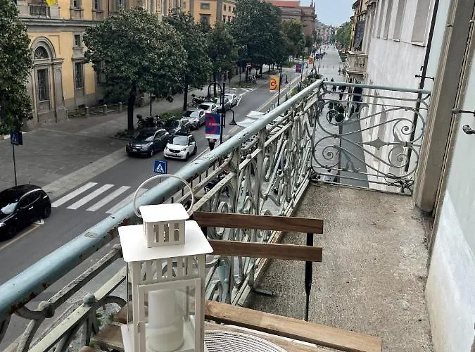 Relais Dei Mandorli Centro Bed & Breakfast